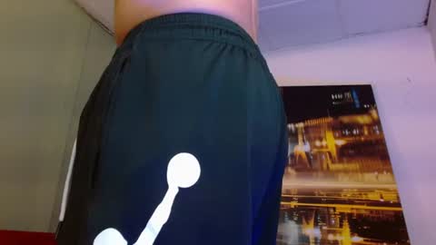 alexgiraldo__ online show from 06/11/26, 02:53