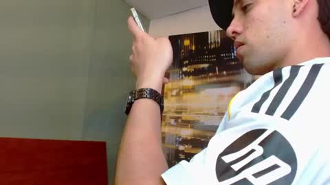 alexgiraldo__ online show from 06/12/26, 03:05