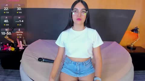 Alexia online show from 10/12/25, 02:54