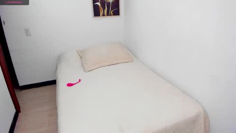 Snapshot of alexia_dussan chatting on 10/02/25, 11:01 alexia_dussan online show from 10/02/25, 11:01