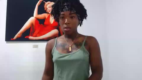 Snapshot of alexia_sinclaire24 chatting on 09/21/25, 10:33 alexia_sinclaire24 online show from 09/21/25, 10:33