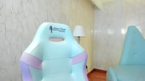 Alexiaa  Online 1430 to 2100 GMT-5 online show from 12/03/24, 03:09