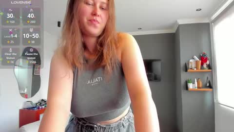 Alexia online show from 11/26/25, 03:13