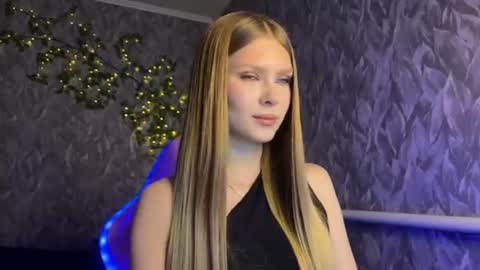 Alexia online show from 06/15/26, 11:23