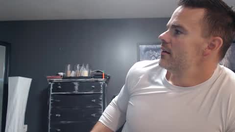 Alex online show from 09/19/25, 01:12