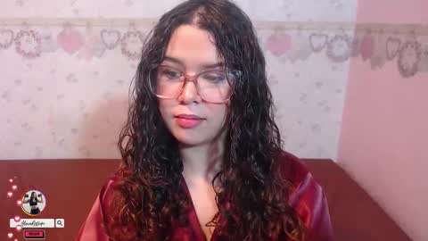 Snapshot of alexiarestrepo chatting on 11/27/25, 12:29 Alexia online show from 11/27/25, 12:29