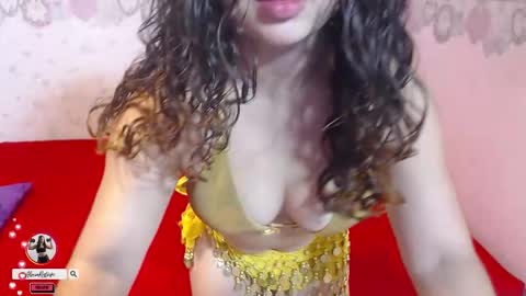 Snapshot of alexiarestrepo chatting on 11/29/25, 12:52 Alexia online show from 11/29/25, 12:52