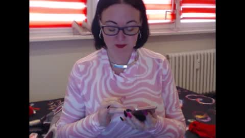 Snapshot of alexie33 chatting on 02/17/26, 09:39 alexie33 online show from 02/17/26, 09:39