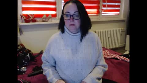 Snapshot of alexie33 chatting on 03/28/26, 10:37 alexie33 online show from 03/28/26, 10:37