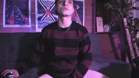 Snapshot of alexijacobs chatting on 09/18/25, 09:28 Alexi Jacobs online show from 09/18/25, 09:28