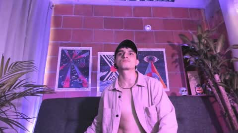 Snapshot of alexijacobs chatting on 10/01/25, 08:59 Alexi Jacobs online show from 10/01/25, 08:59