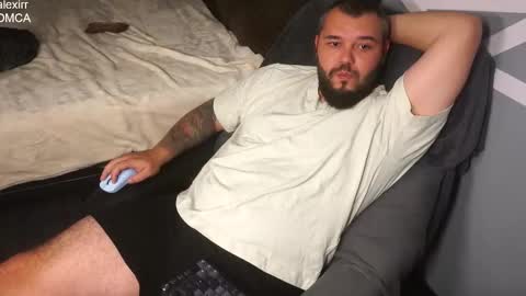 Snapshot of alexirr chatting on 11/11/25, 10:10 Alex online show from 11/11/25, 10:10