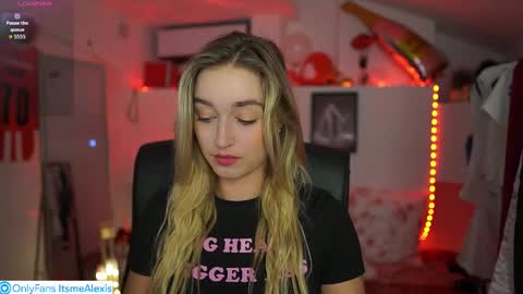 Alexis Texas online show from 09/17/25, 07:15