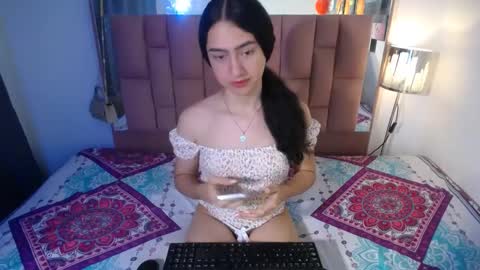 -- ALEXIS -- online show from 09/24/25, 01:53