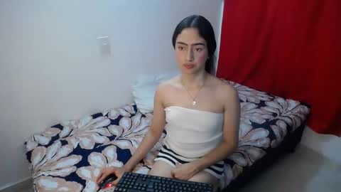 Snapshot of alexis_brown11 chatting on 02/17/26, 01:35 -- ALEXIS -- online show from 02/17/26, 01:35