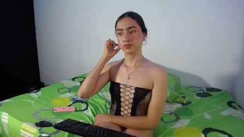 Snapshot of alexis_brown11 chatting on 02/20/26, 06:26 -- ALEXIS -- online show from 02/20/26, 06:26