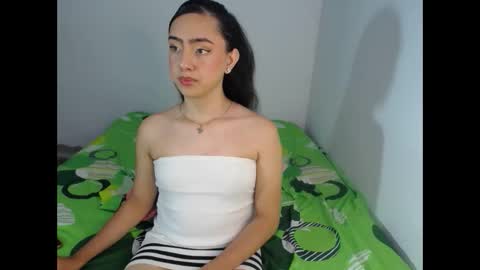 Snapshot of alexis_brown11 chatting on 04/17/26, 02:03 -- ALEXIS -- online show from 04/17/26, 02:03
