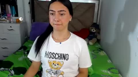 Snapshot of alexis_brown11 chatting on 06/14/26, 02:24 -- ALEXIS -- online show from 06/14/26, 02:24