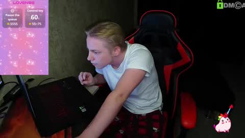 Alexis online show from 09/16/25, 08:10