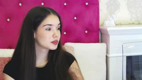 Snapshot of alexisdevine chatting on 05/14/26, 04:19 alexisdevine online show from 05/14/26, 04:19