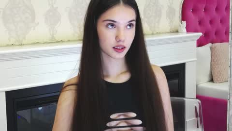 Snapshot of alexisdevine chatting on 06/10/26, 04:34 alexisdevine online show from 06/10/26, 04:34