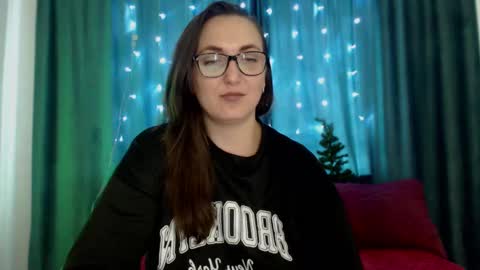 alexismacc online show from 12/19/24, 07:07