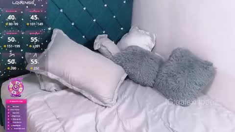 Snapshot of alexispaez457062 chatting on 09/22/25, 05:53 Alexis online show from 09/22/25, 05:53