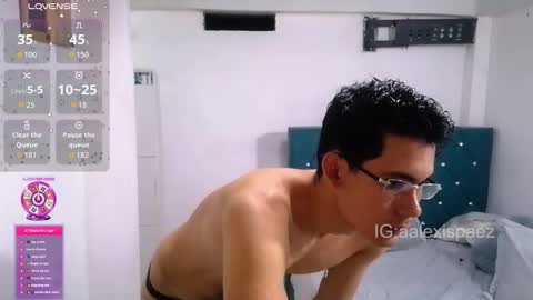 Snapshot of alexispaez457062 chatting on 11/22/25, 11:04 Alexis online show from 11/22/25, 11:04