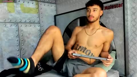alexisstonne online show from 05/31/26, 06:53