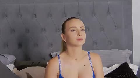 Alexis online show from 10/12/25, 07:29