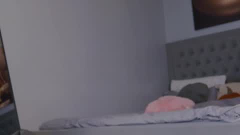 Alexis online show from 11/16/25, 08:20