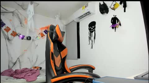 Snapshot of alexj_black chatting on 11/02/25, 05:15 ALEXJ BLACK online show from 11/02/25, 05:15