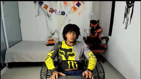 Snapshot of alexj_black chatting on 11/04/25, 11:09 ALEXJ BLACK online show from 11/04/25, 11:09