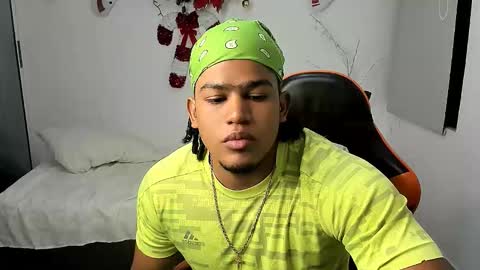 Snapshot of alexj_black chatting on 11/28/25, 11:24 ALEXJ BLACK online show from 11/28/25, 11:24