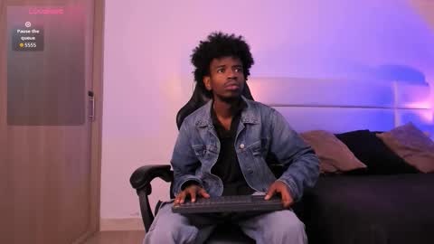 Snapshot of alexjaccob chatting on 11/24/25, 01:00 Alex Jaccob online show from 11/24/25, 01:00