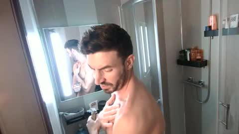 Snapshot of alexlive1 chatting on 11/15/25, 10:48 alexlive1 online show from 11/15/25, 10:48