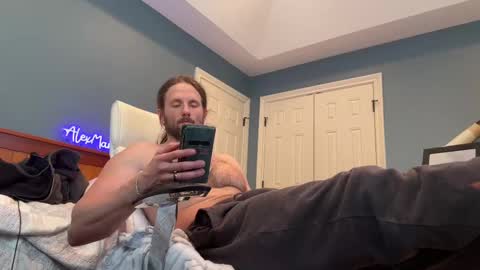 Snapshot of alexmanndickerson chatting on 02/18/25, 04:05 Alex Mann online show from 02/18/25, 04:05