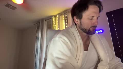 Snapshot of alexmanndickerson chatting on 10/23/25, 02:49 Alex Mann online show from 10/23/25, 02:49