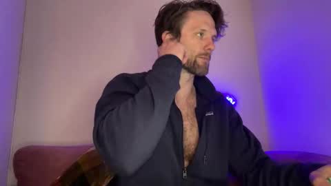 Snapshot of alexmanndickerson chatting on 11/06/25, 03:13 Alex Mann online show from 11/06/25, 03:13