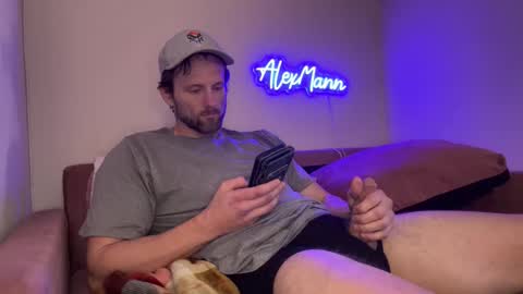 Snapshot of alexmanndickerson chatting on 11/07/25, 08:20 Alex Mann online show from 11/07/25, 08:20