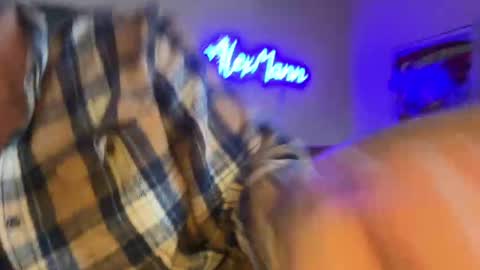 Snapshot of alexmanndickerson chatting on 05/26/26, 11:34 Alex Mann online show from 05/26/26, 11:34
