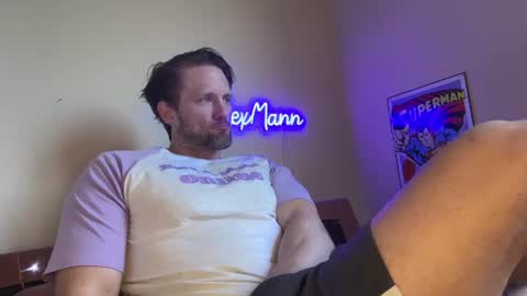 Snapshot of alexmanndickerson chatting on 06/20/26, 04:43 Alex Mann online show from 06/20/26, 04:43