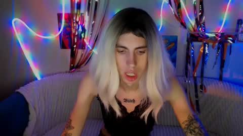 Snapshot of alexnaughty14 chatting on 11/02/25, 09:00 alexnaughty14 online show from 11/02/25, 09:00