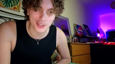 Snapshot of alexrhodesxxx chatting on 12/01/24, 10:32 Alex online show from 12/01/24, 10:32