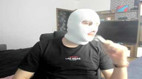 Snapshot of alexs9xtime chatting on 12/20/25, 01:07 alexs9xtime online show from 12/20/25, 01:07