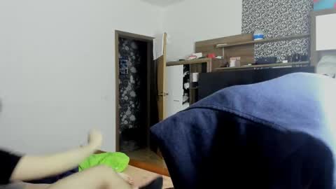 Snapshot of alexs9xtime chatting on 02/14/26, 02:14 alexs9xtime online show from 02/14/26, 02:14