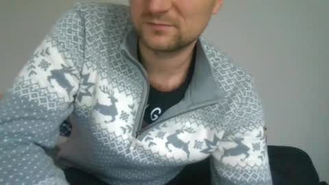 Snapshot of alexswitch8888 chatting on 12/06/24, 09:43 Alex online show from 12/06/24, 09:43