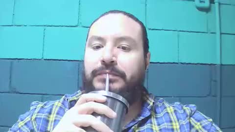 Snapshot of alextambet chatting on 05/19/26, 12:44 alextambet online show from 05/19/26, 12:44