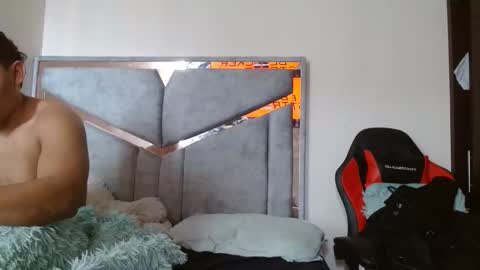 alex y luisa online show from 04/27/26, 03:21