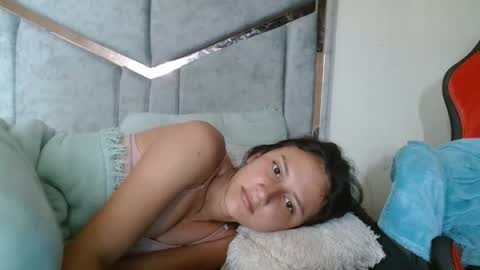 alex y luisa online show from 05/13/26, 01:52